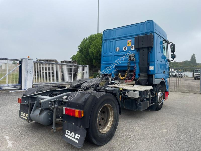 Traktor DAF 460