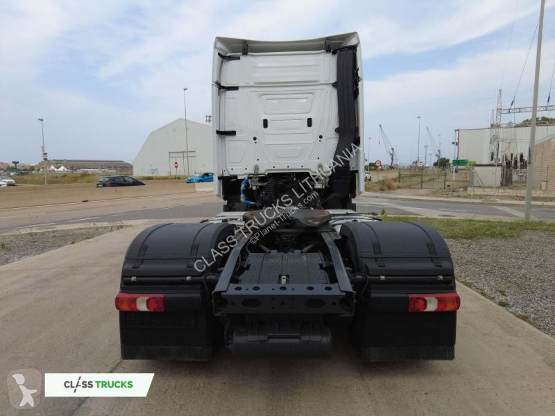 Tahač Mercedes 5 1845 BigSpace, Max tanks