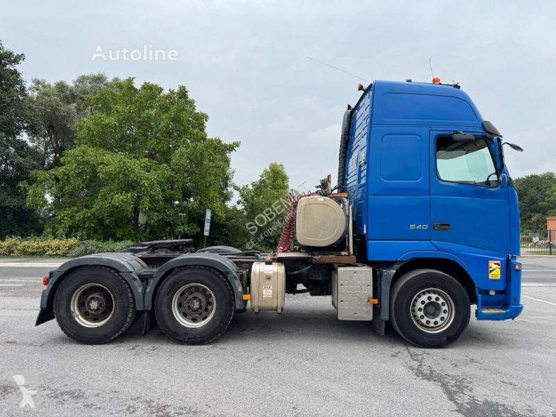 Tracteur Volvo 13