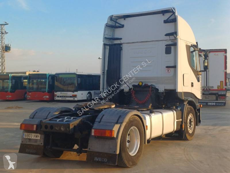 Traktor Iveco
