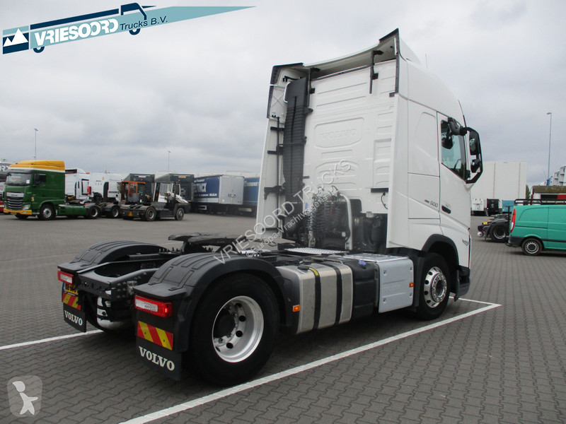 Tracteur Volvo 500 PK WITH STANDAIRCO