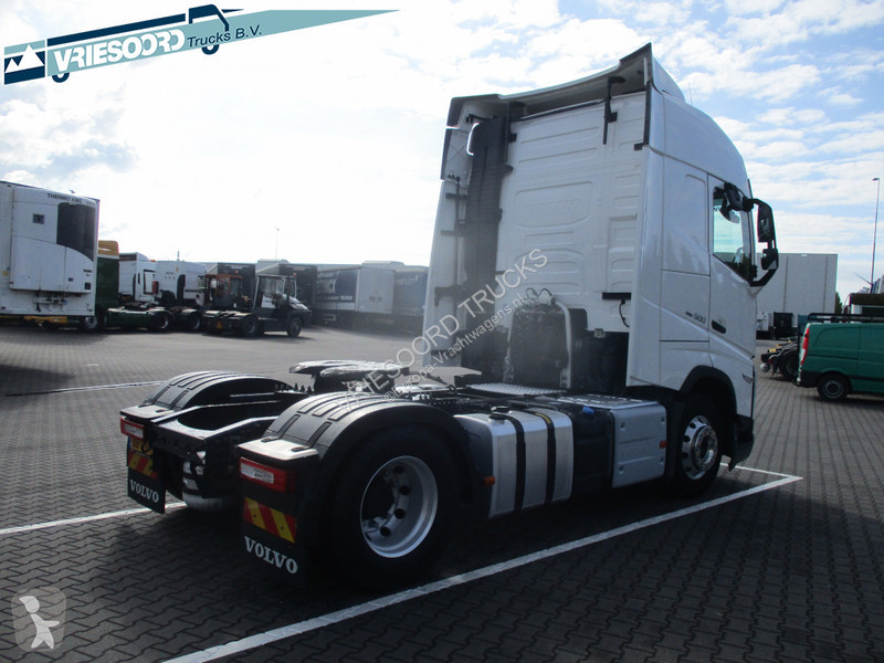Tracteur Volvo 500 PK WITH STANDAIRCO