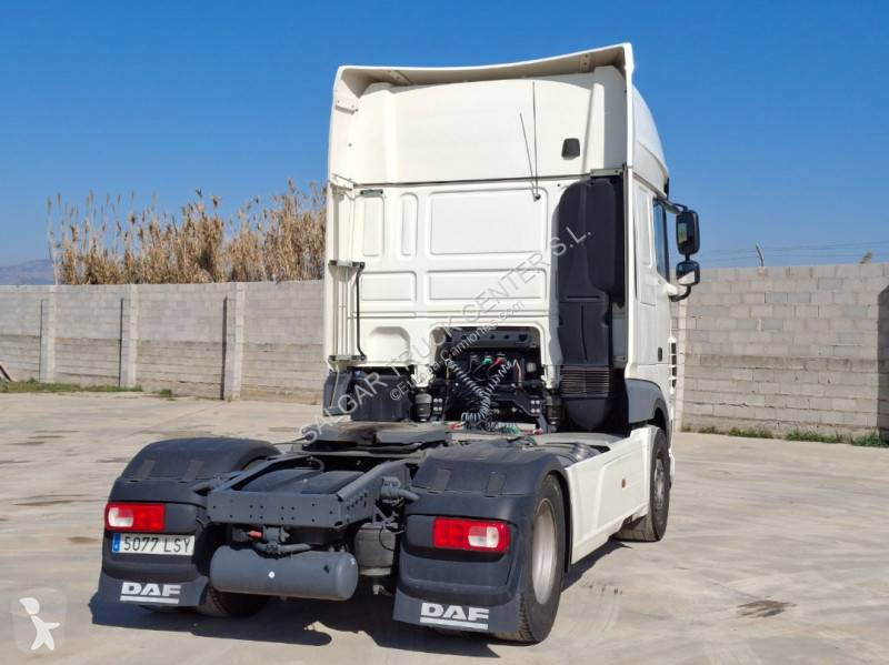 Tracteur DAF