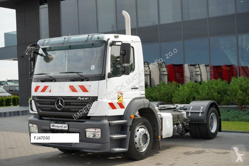 Traktor Mercedes AXOR 1829