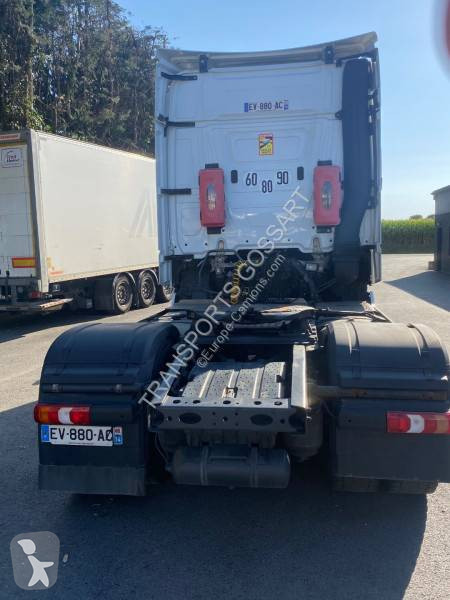 Traktor Mercedes