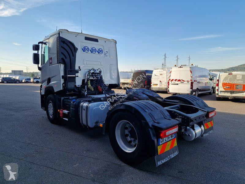 Traktor Renault 520 Gamme T