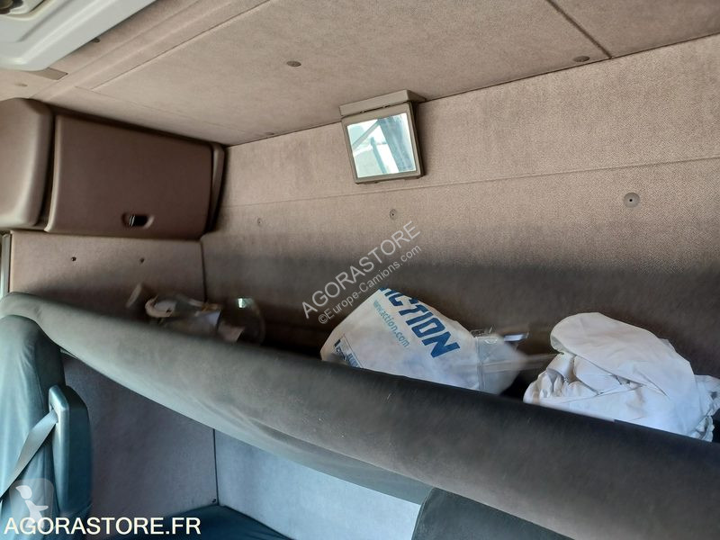 Tracteur Renault AE390