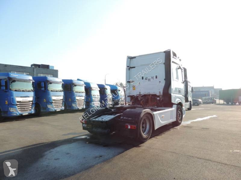 Traktor Mercedes