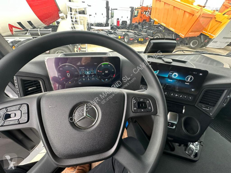 Traktor Mercedes  1851 LS TECHO BAJO