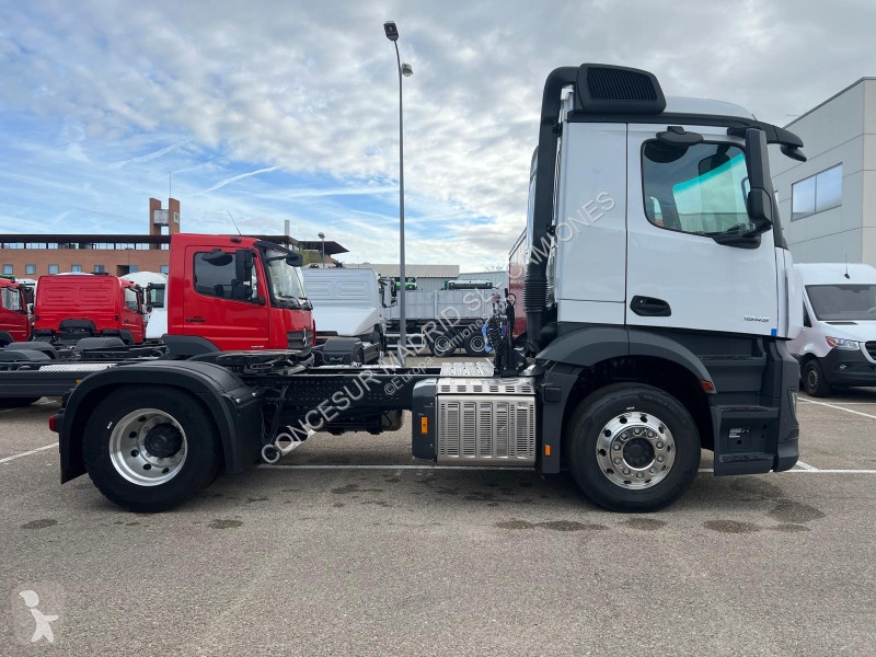 Traktor Mercedes  1845 LS
