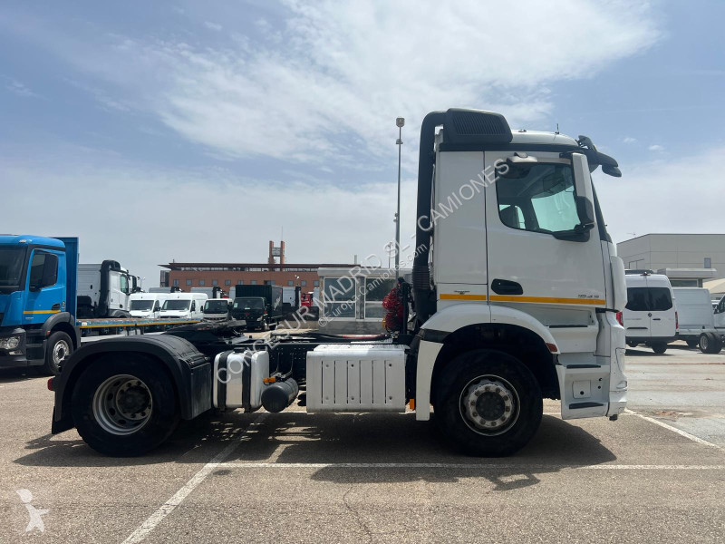 Traktor Mercedes  1843 LS