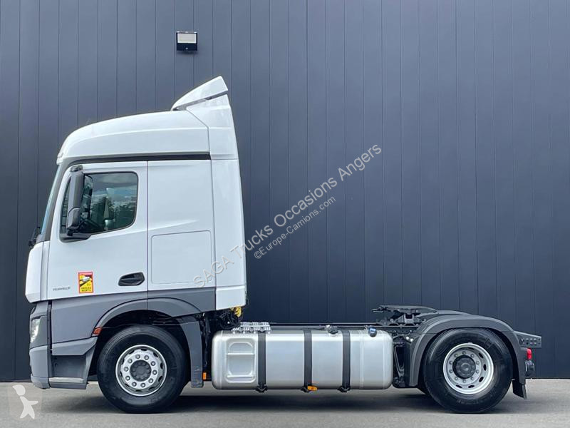 Trekker Mercedes F 1848 StreamSpace 2.50M