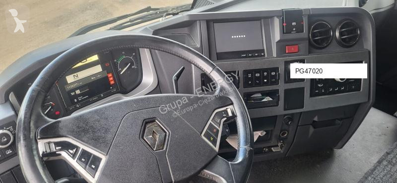 Traktor Renault T