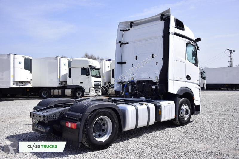 Traktor Mercedes 5 1845 BigSpace