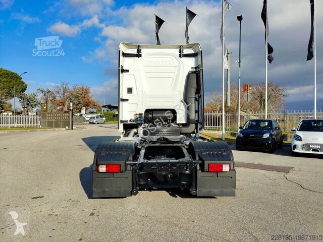 Tractor Ford F-MAX 500 Comfort Pack + 3 Anni...