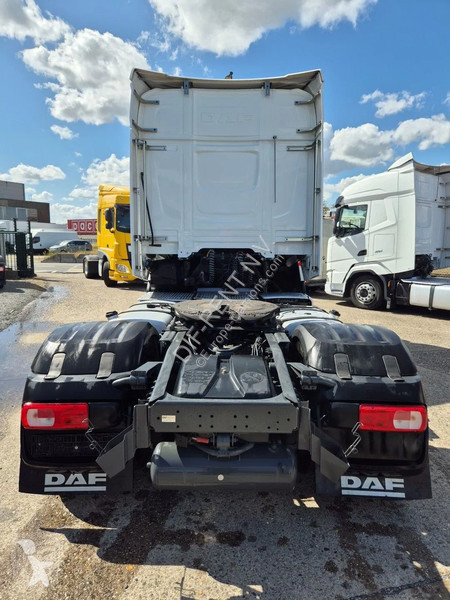 Traktor DAF 480 FT