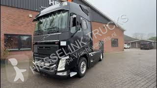 Traktor Volvo FH Dual clutch 2X tank Standairco...