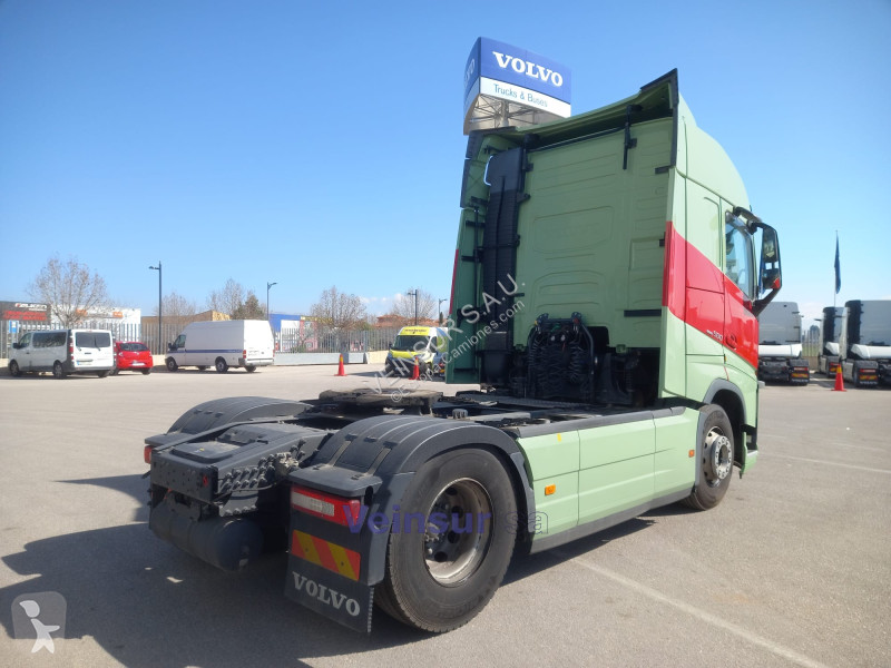 Traktor Volvo 4