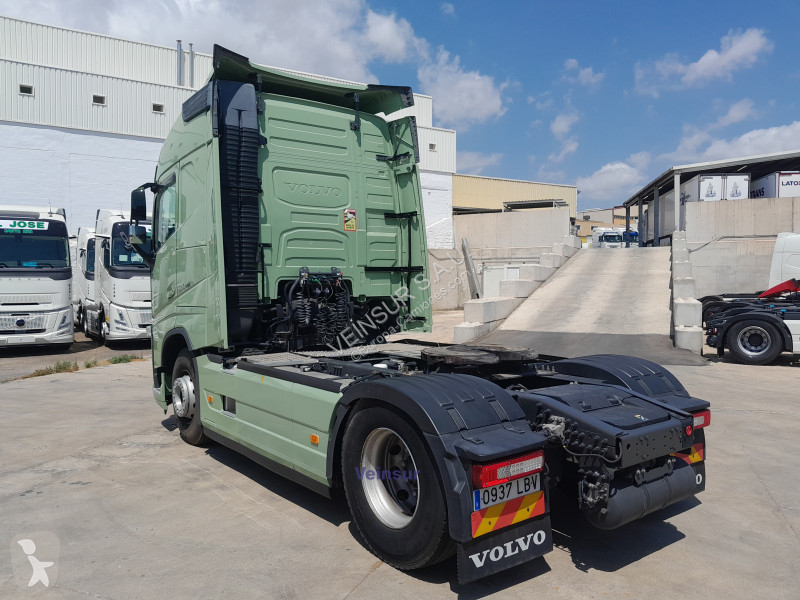 Traktor Volvo 4