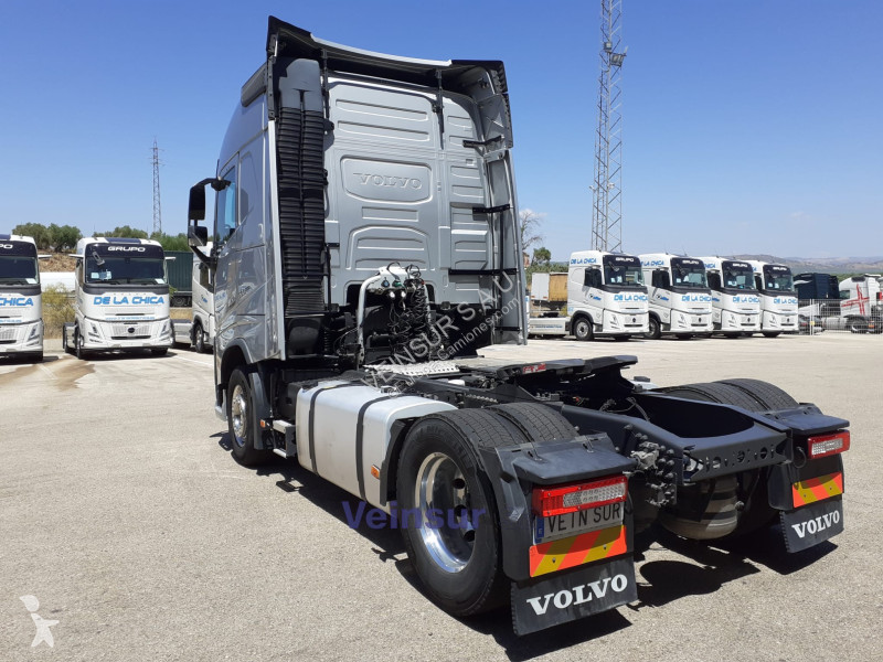 Traktor Volvo 500