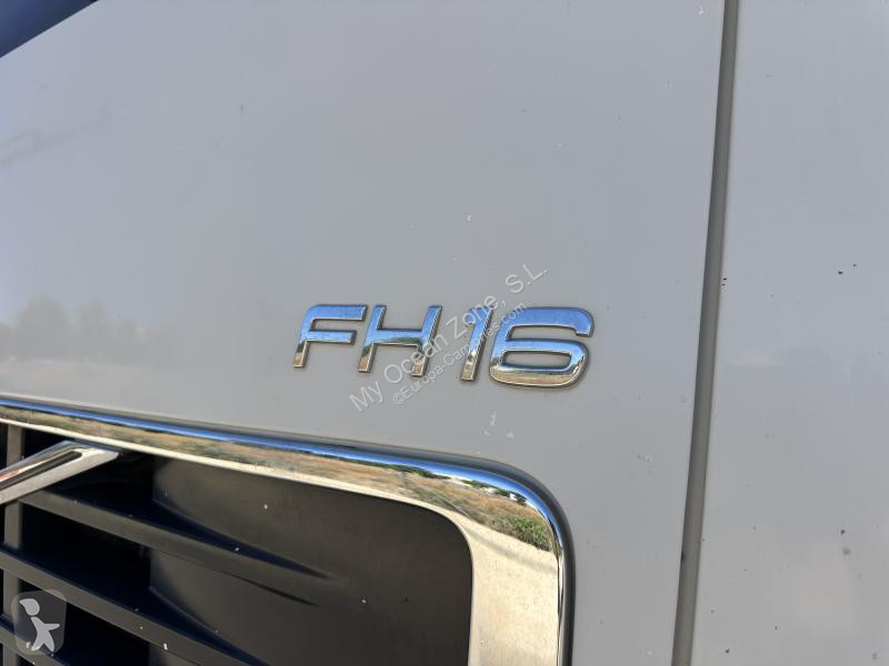 Tracteur Volvo 550