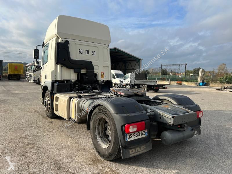 Traktor DAF 440