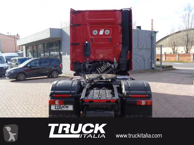Tractor Mercedes IV
