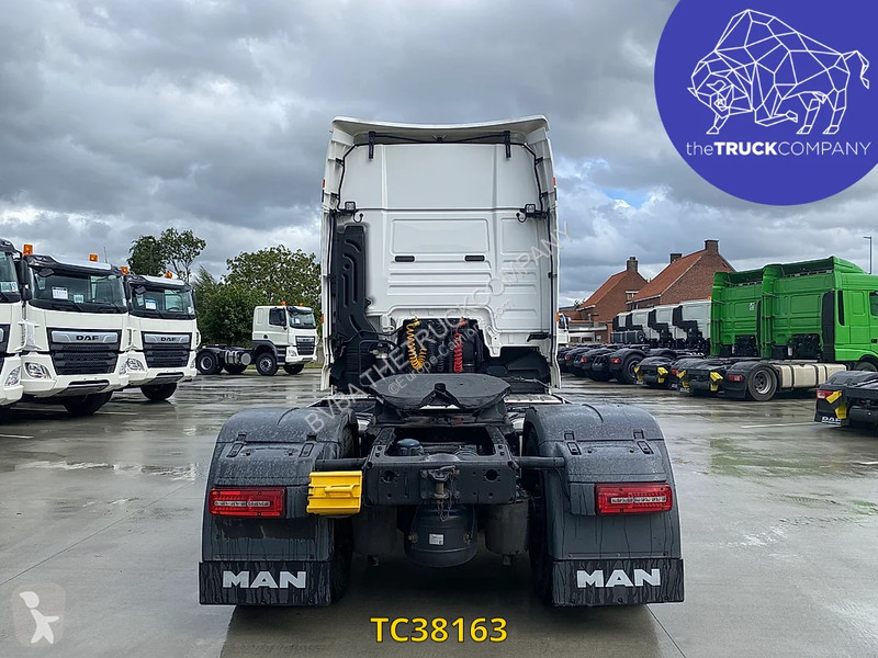 Traktor MAN 470