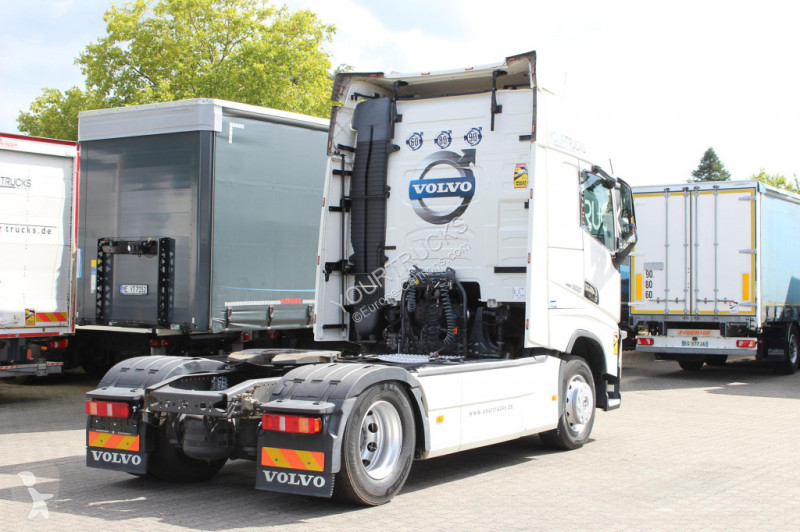 Cap tractor Volvo FH 500 E6 Globe   I-Shift...