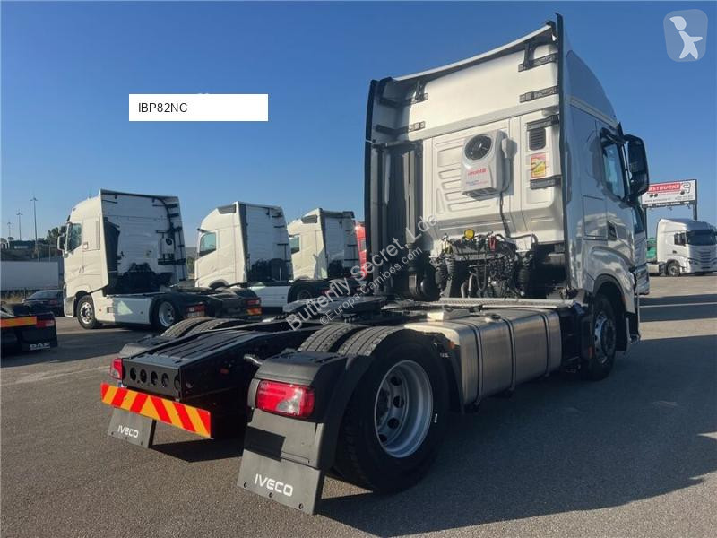 جرار Iveco S-WAY 500