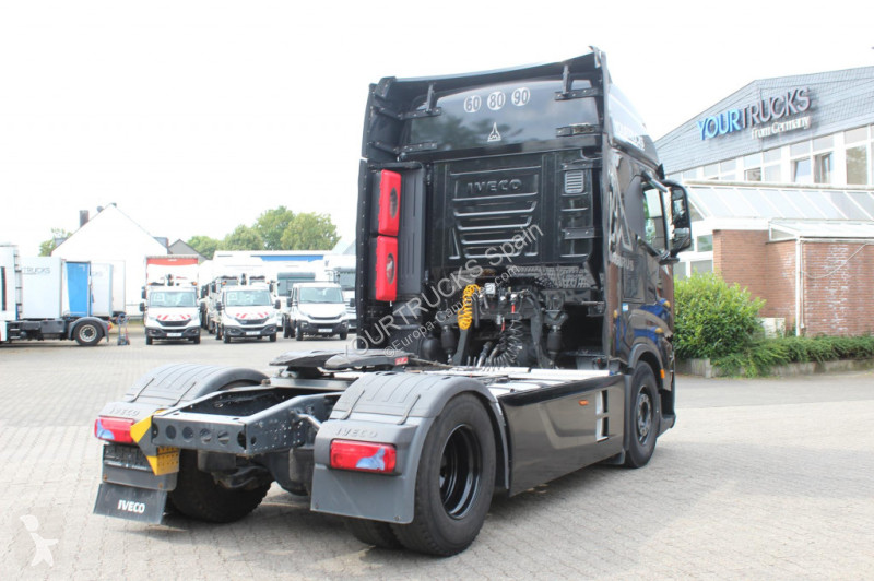 جرار Iveco   S-Way 510 Retarder 2Tank Navi...