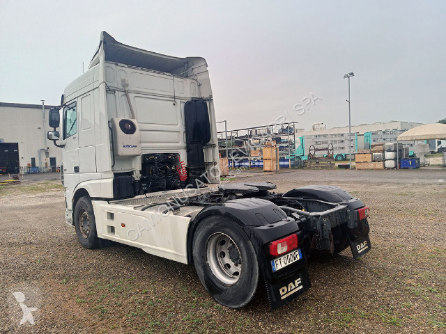 جرار DAF XF 530