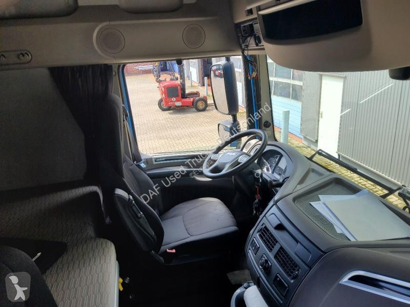 جرار DAF XF  FT 4X2