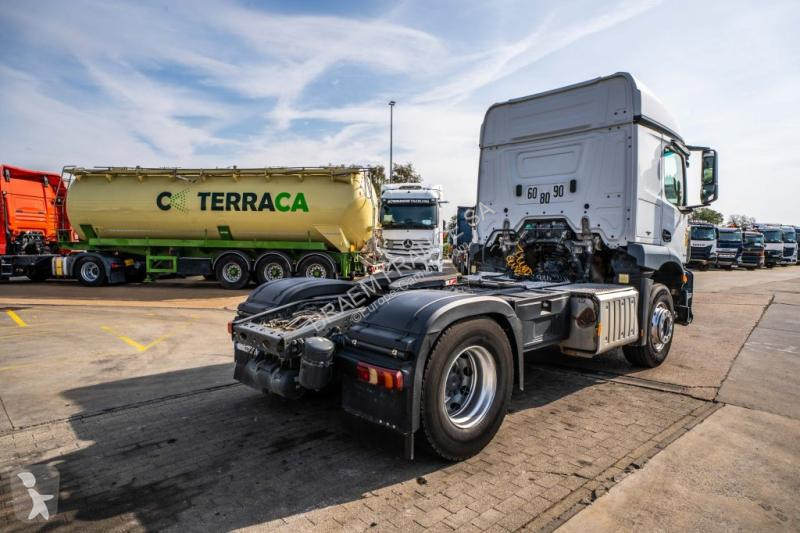 جرار Mercedes AROCS 1843  ( NO ACTROS)
