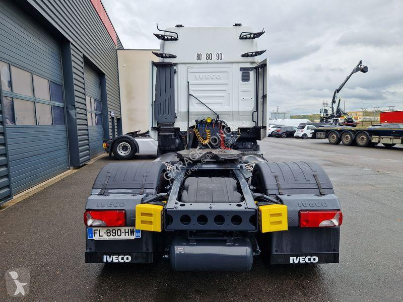 جرار Iveco NP460 GNL / INTARDER