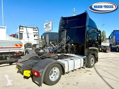 جرار Iveco