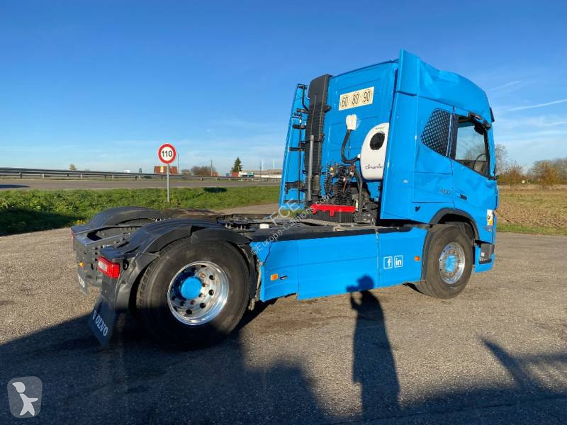جرار Volvo