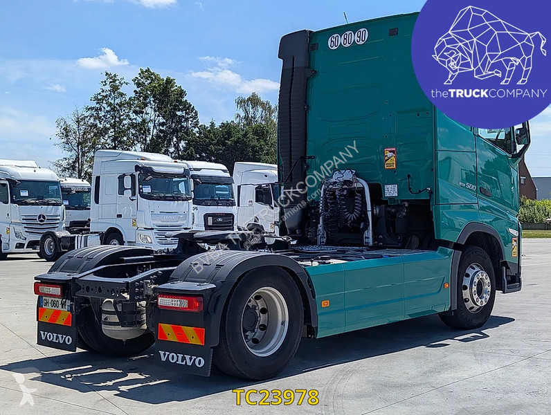 جرار Volvo 500