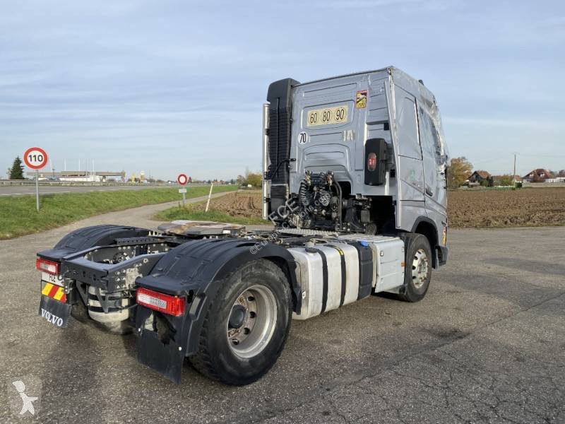جرار Volvo