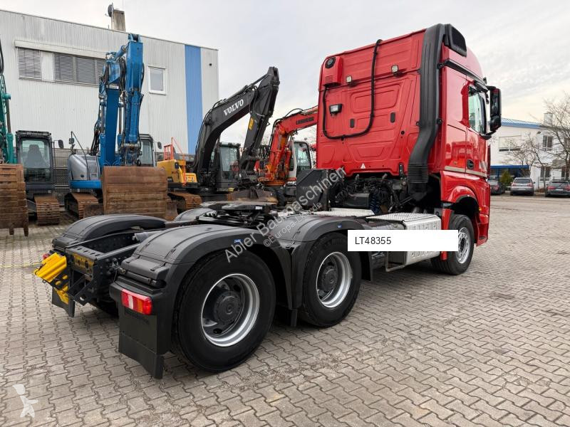 جرار Mercedes 2663