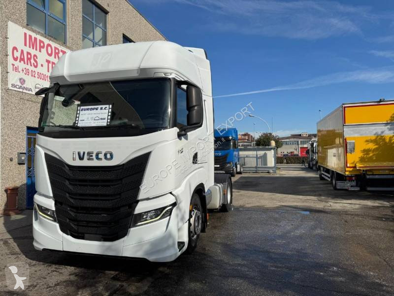جرار Iveco