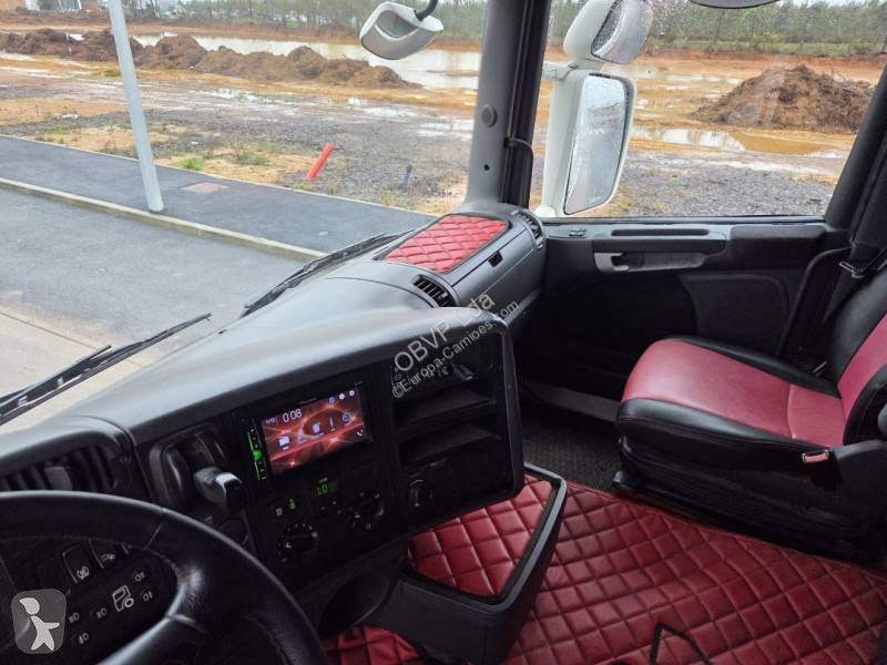 جرار Scania