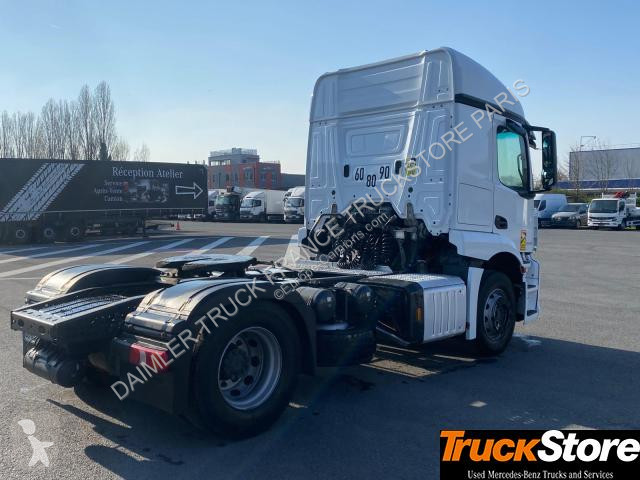Nyergesvontató Mercedes Actros 1843 LS