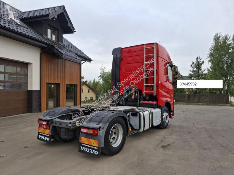 Влекач Volvo FH 420 ADR