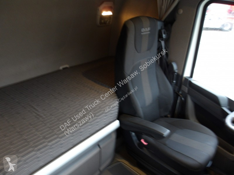 جرار DAF XFn  FT 4X2
