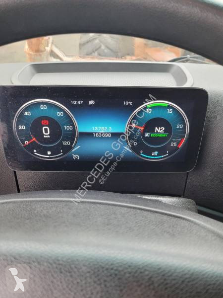 جرار Mercedes