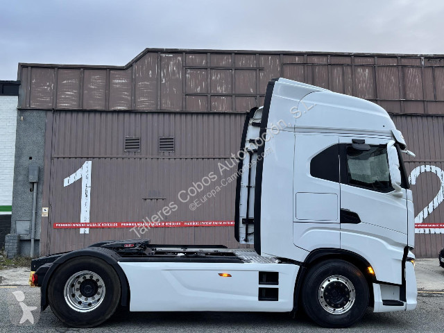 جرار Iveco S-Way AS440S53T/P