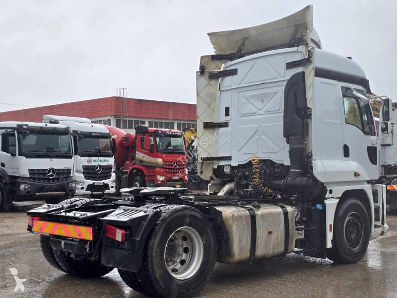 جرار Ford Trucks  1848T