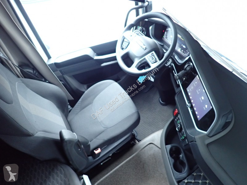 جرار DAF XFn  FT 4X2