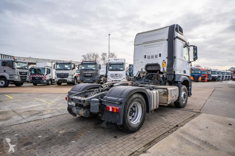 جرار Mercedes AROCS 1845 B + KIPHYDR. (no actros)
